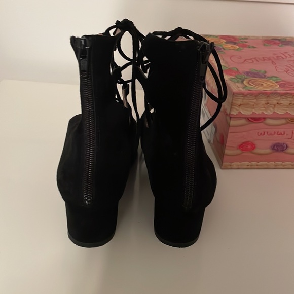 Jeffrey Campbell Black suede lace up short heels - Picture 3 of 4